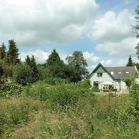 Het Kleine Landshuis לינה וארוחת בוקר Teuge