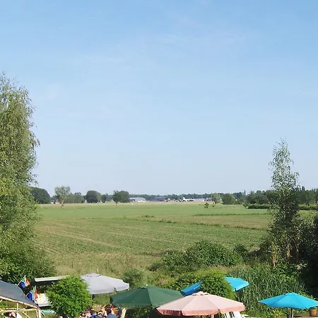 לינה וארוחת בוקר Het Kleine Landshuis *